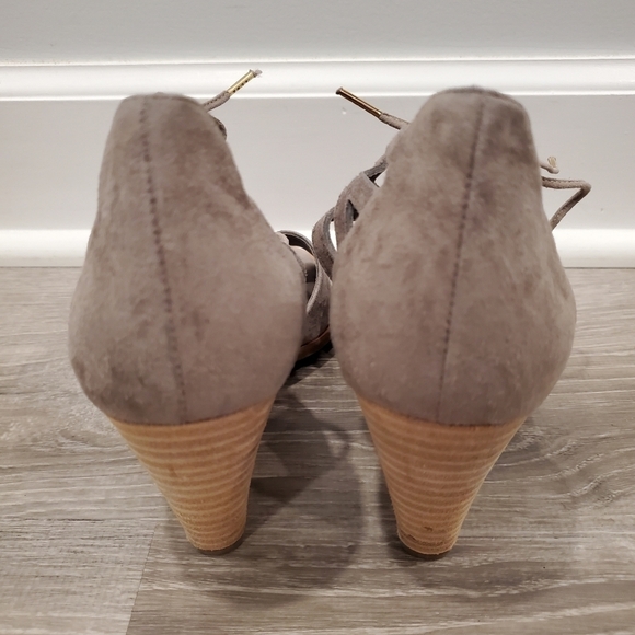NEW Paul Green MARSHA LACE UP HEEL Taupe Suede - Picture 4 of 6
